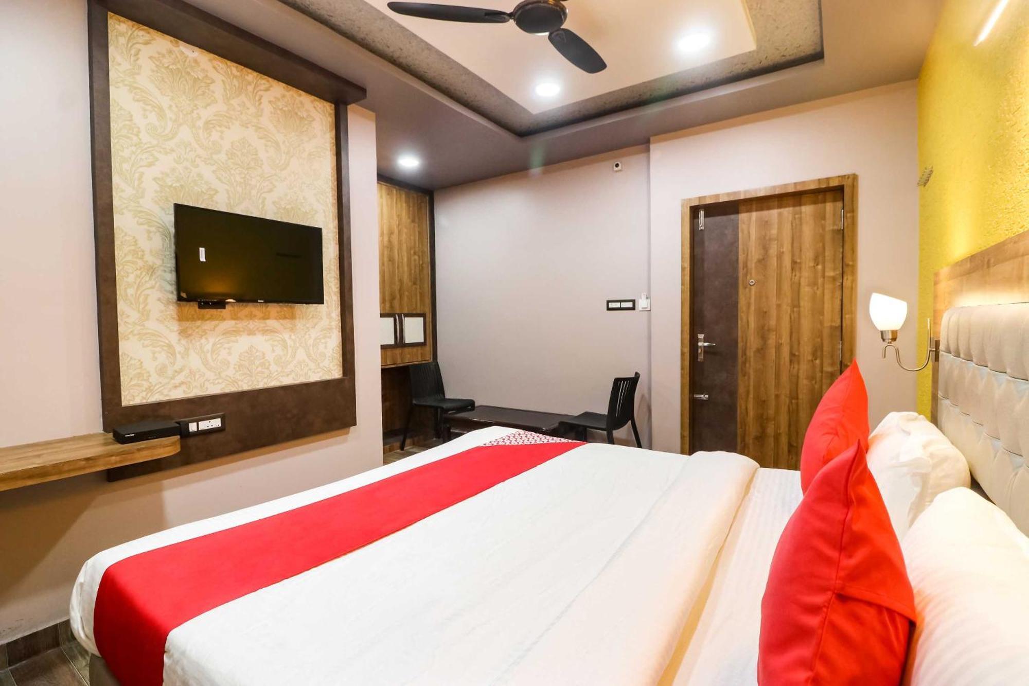 Super Hotel O Padma Manor Brahmapur Экстерьер фото